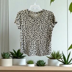 Old Navy Leopard Print Short Sleeve Tee
